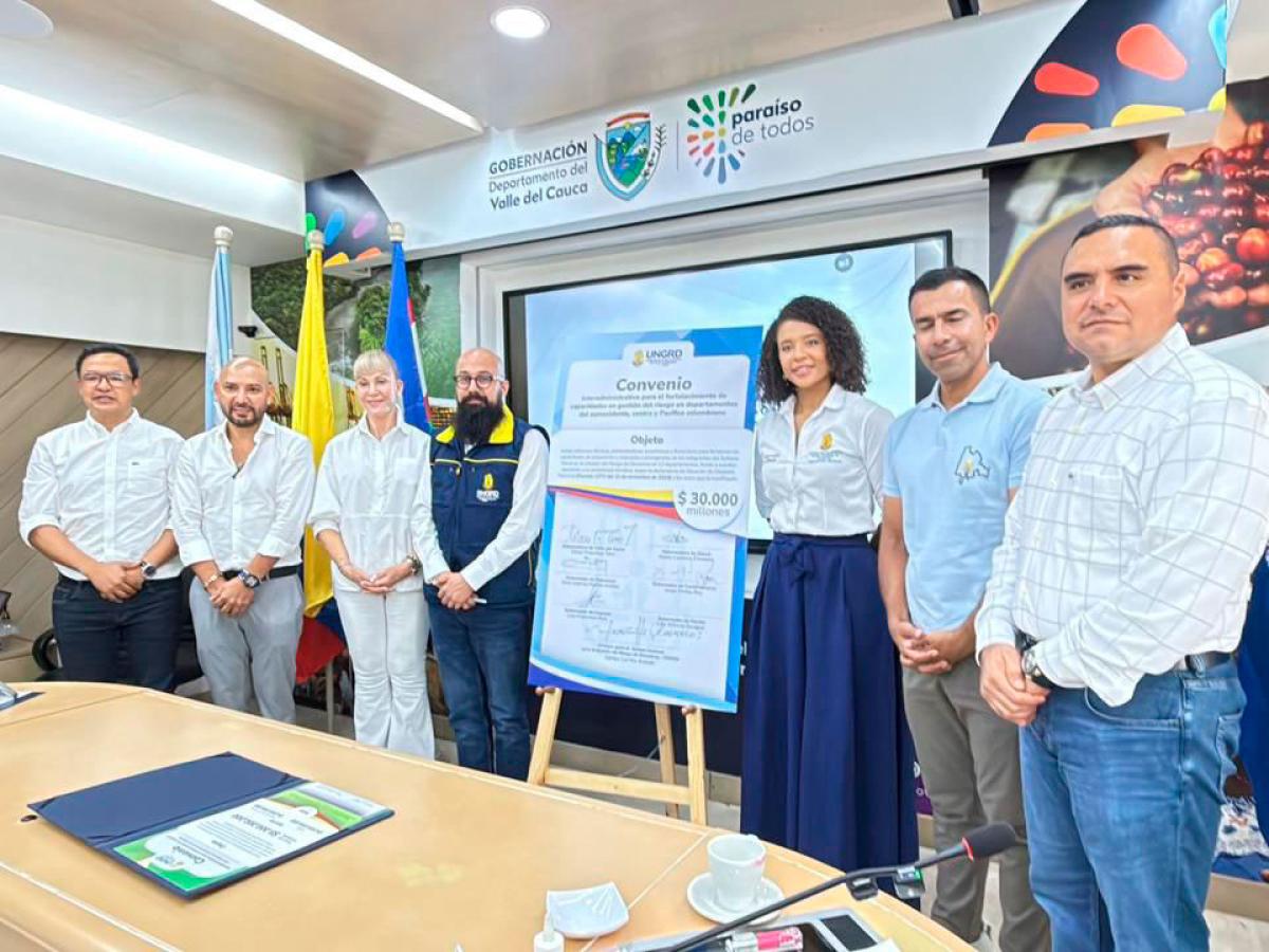 Gobierno invierte más de $30.000 millones para fortalecer la atención de emergencias en 12 departamentos