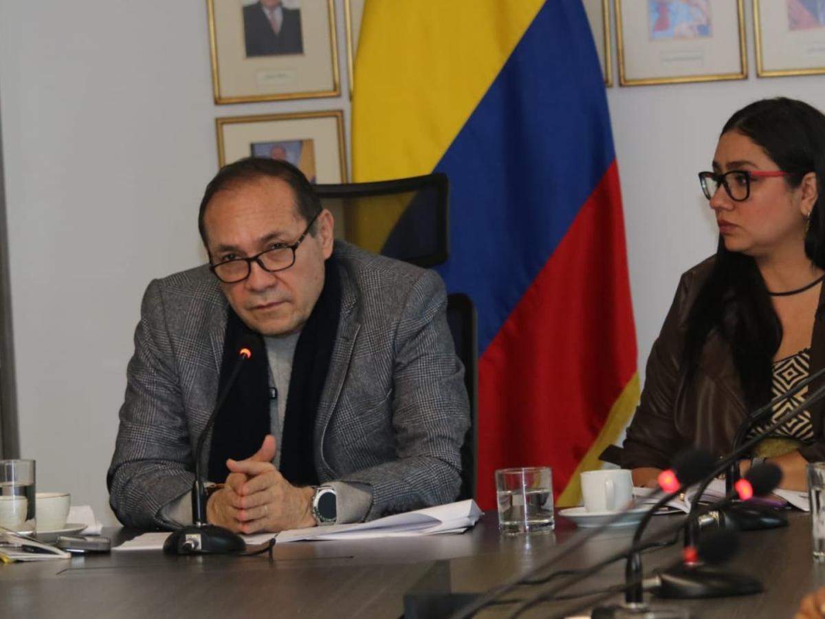 Gobierno y Van Camp’s acuerdan afiliación a seguridad social de trabajadores