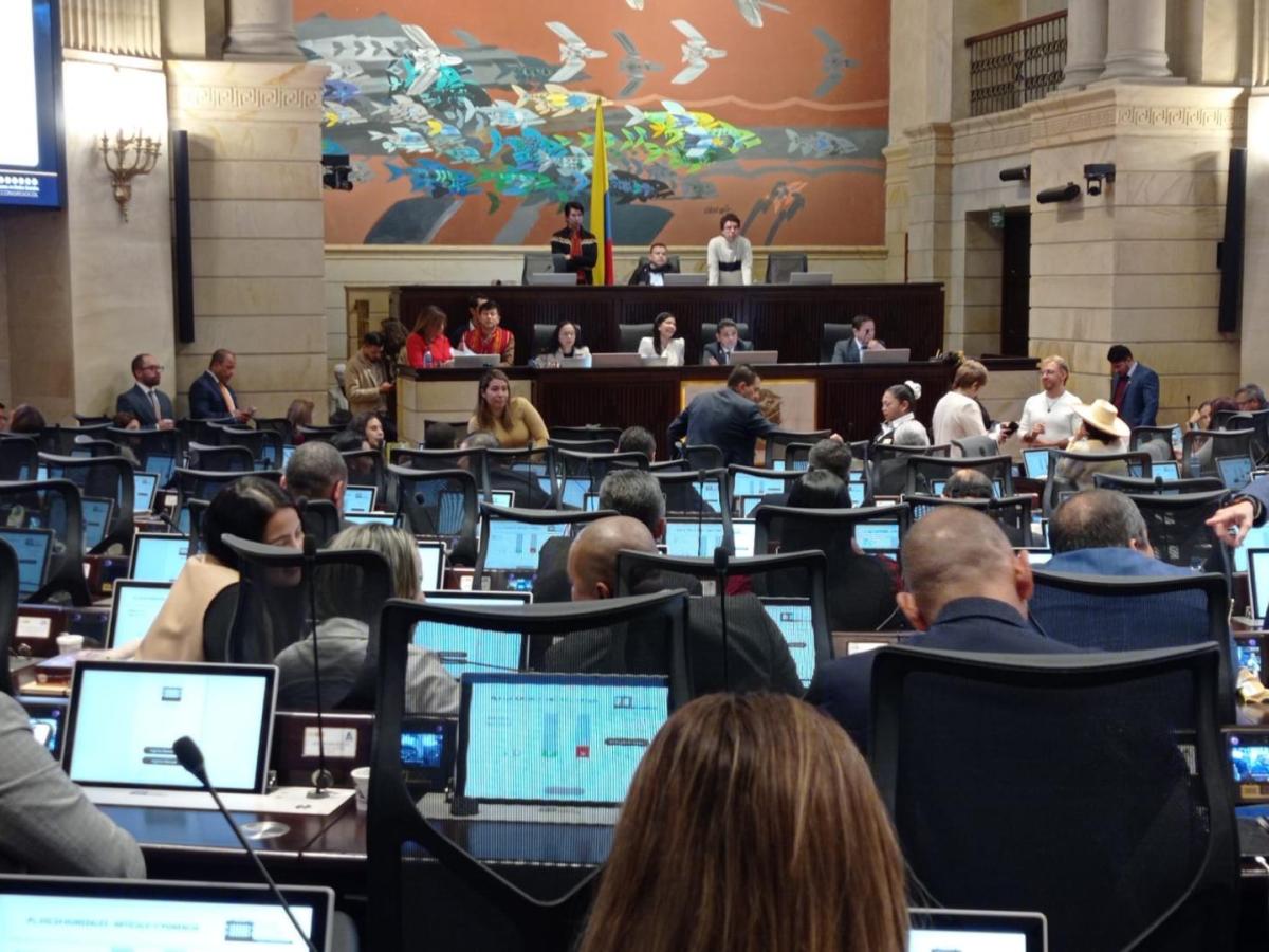 Senado hundió el Proyecto de Ley que buscaba reducir su salario