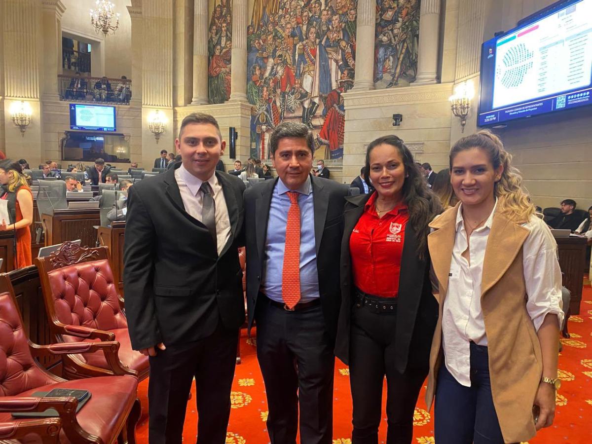 Aprobada ley que mejora condiciones laborales de concejales 