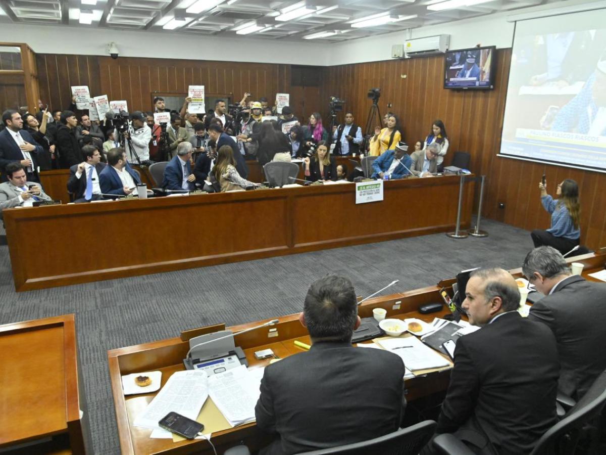 Reforma laboral: Senado aprobó 55 artículos de la ponencia 