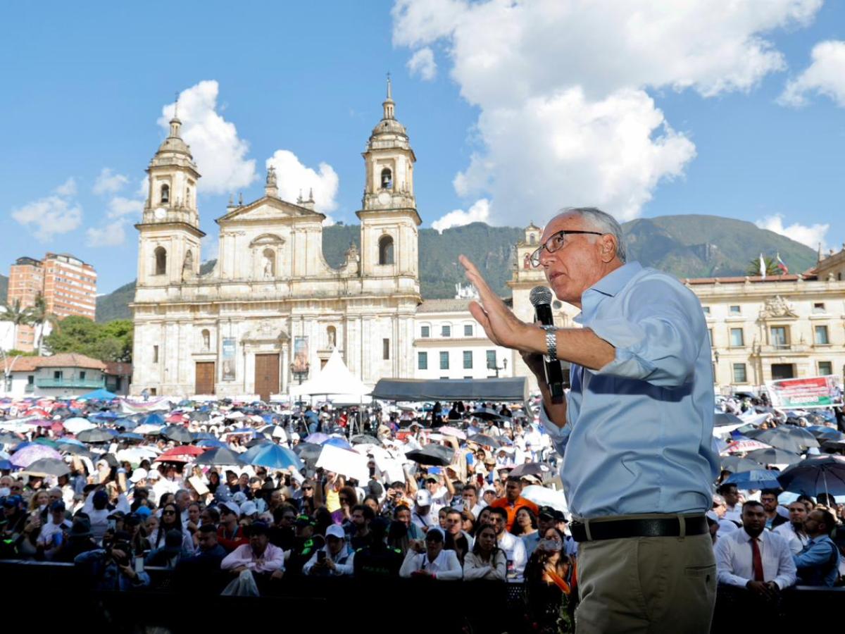Gran Encuentro Nacional de Salud: entrega de ambulancias e inversión en salud