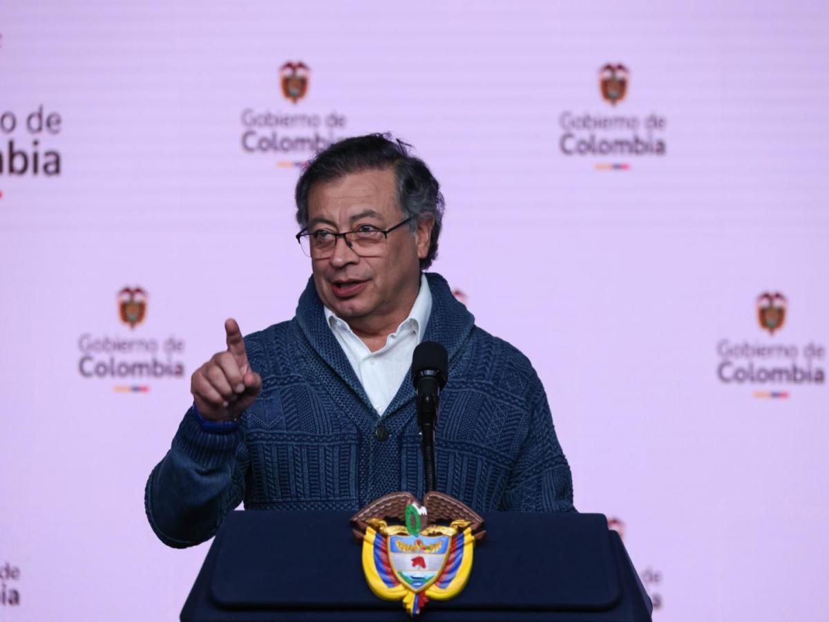 Gustavo Petro pide mayor representación femenina en el Congreso de Colombia