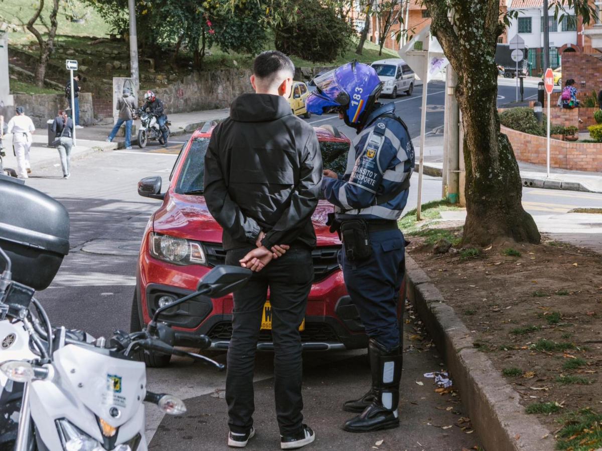 Pico y placa Bogotá HOY: 5 agosto 2025 particulares y taxis 