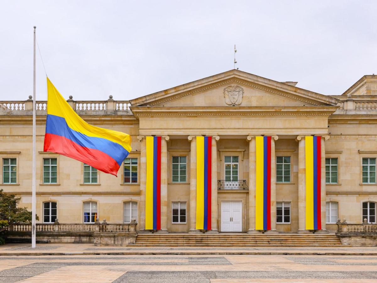 Miguel Uribe murió: Gobierno decretó día de duelo nacional y honores fúnebres