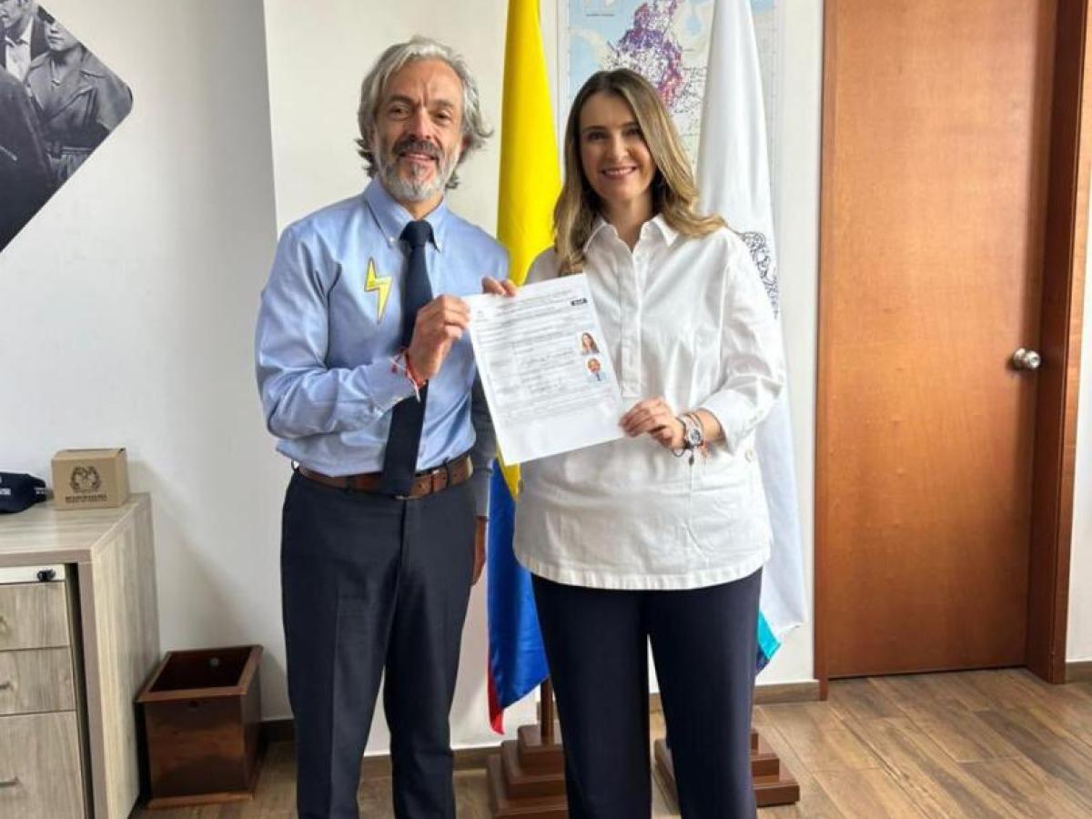 Las declaraciones de la candidata presidencial sobre familias y niñez generaron críticas en redes sociales y reacciones de líderes políticos y de la comunidad LGBTIQ+.