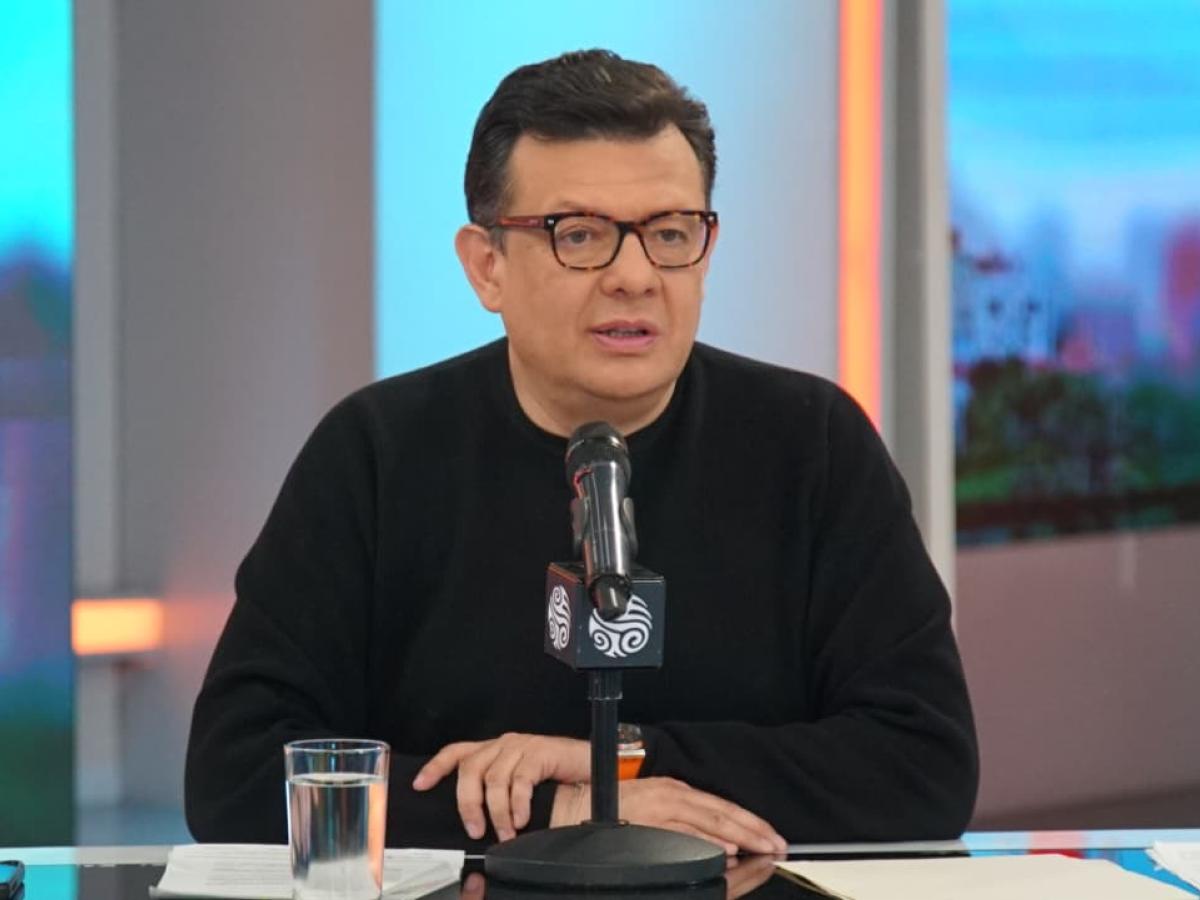 Hollman Morris responsabiliza al alcalde de Medellín y al concejal del Centro Democrático, Federico Gutierres por lo que les pueda pasar a los periodistas del Sistema de Medios Públicos