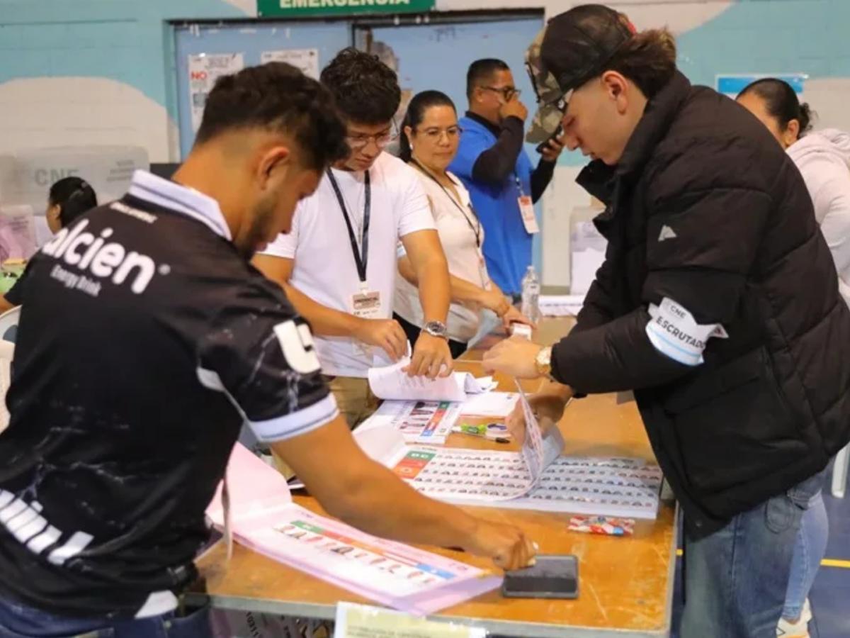 Honduras: Asfura mantiene ventaja mínima sobre Nasralla