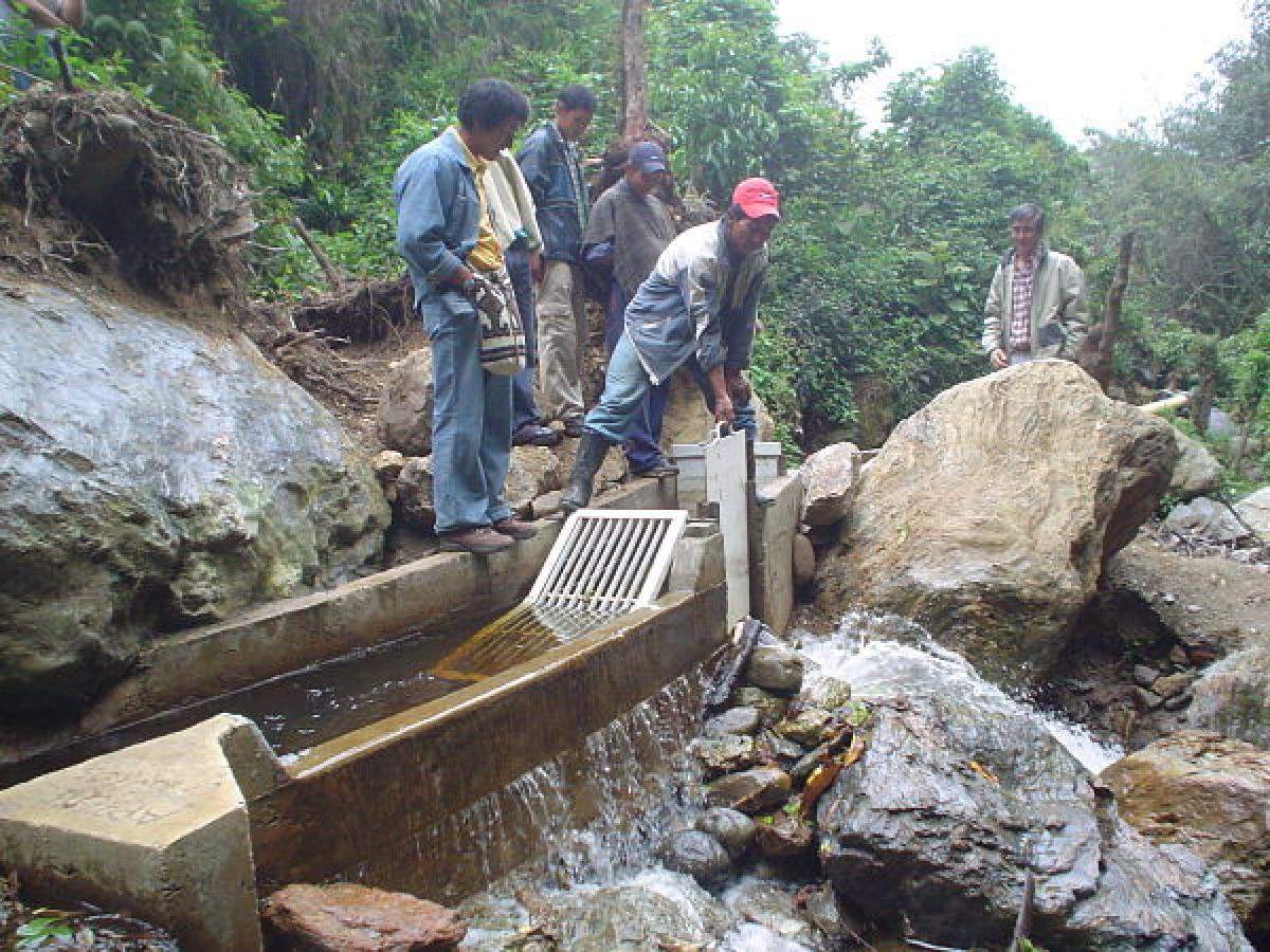 Palmor, la comunidad que encendió la luz de su propio destino