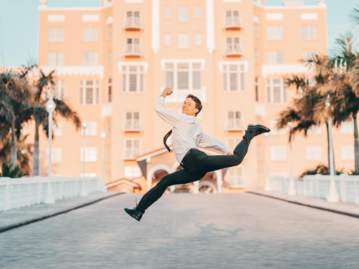 Daniel Ayala: bailarín de ballet profesional ganador de títulos