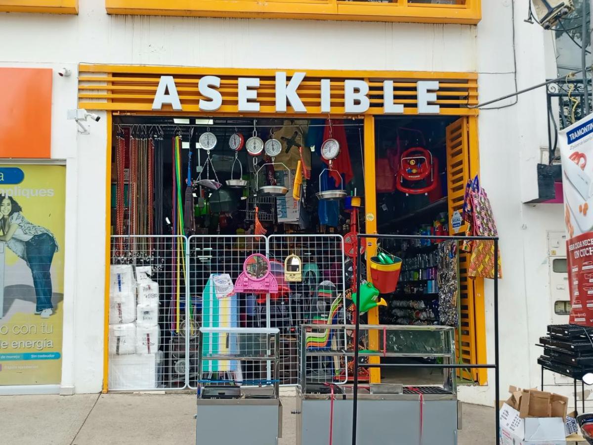 Entre cacharros, vajillas, papelerías y tradición comercial: la cacharrería