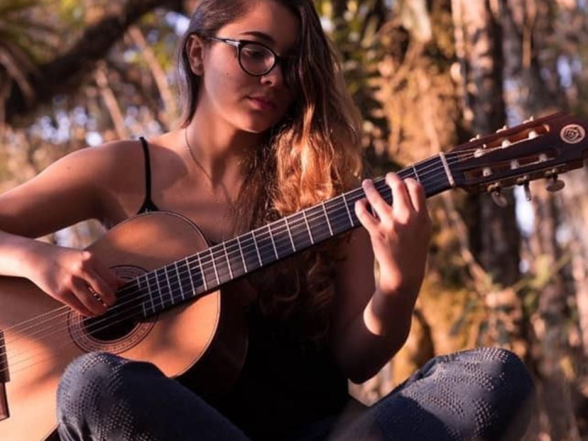 Nuevos sonidos: 'Mi mejor regalo' de Rayna 