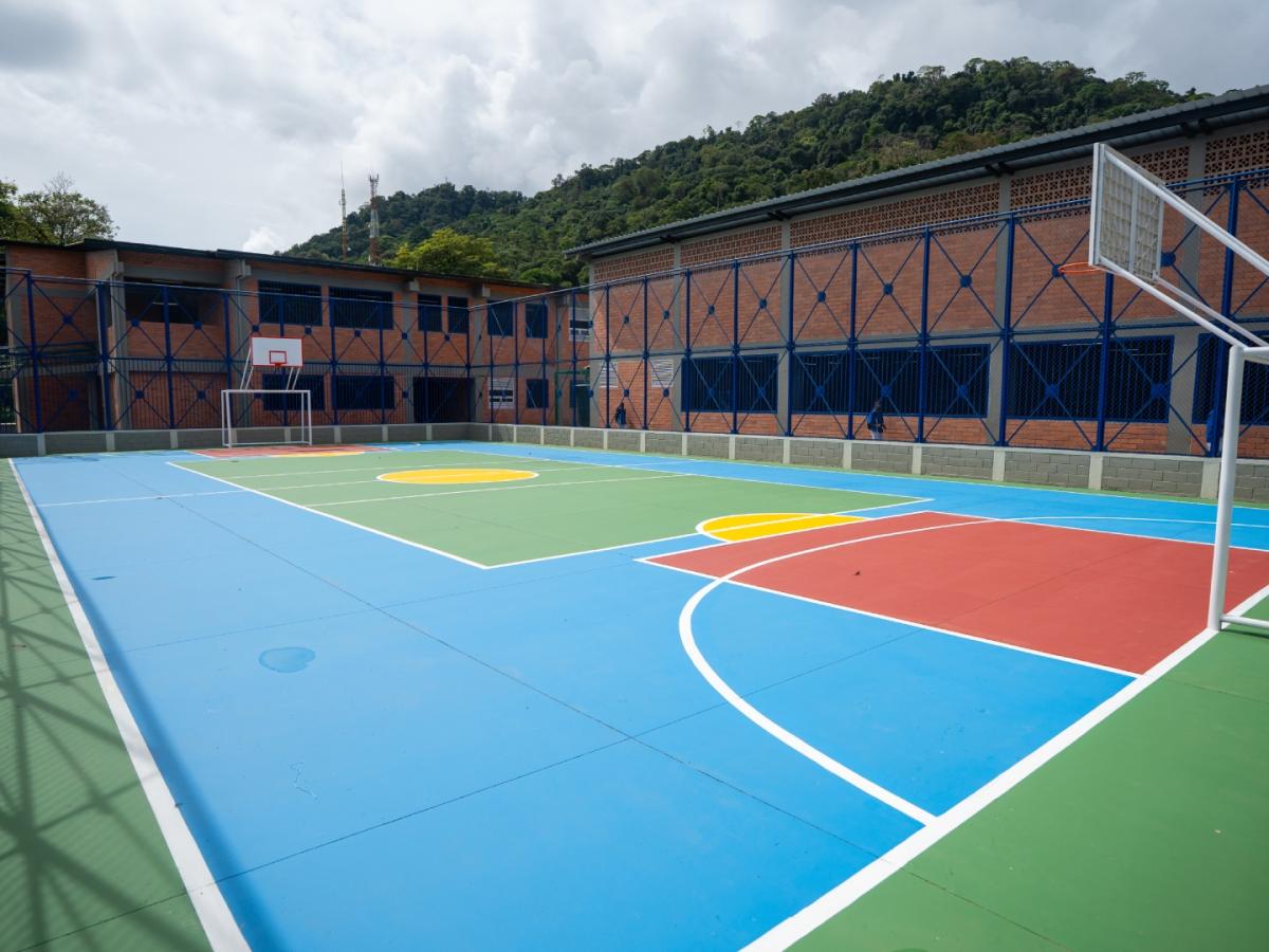 Institución Educativa Luis López de Mesa fue entregada en Bahía Solano