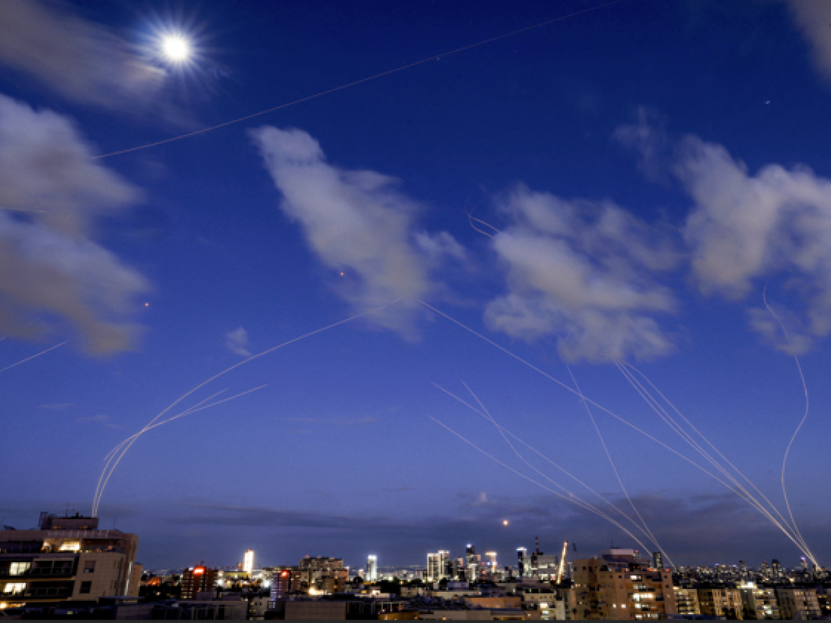 Irán ataca bases de Estados Unidos en el Golfo