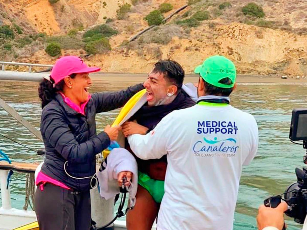 Nadador Jorge Iván Agudelo cruzó el Canal de Catalina