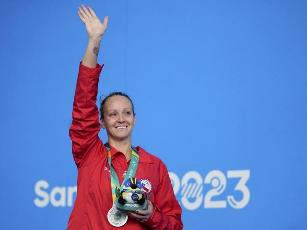 Köbrich alcanza sexta medalla panamericana a los 38 años en natación