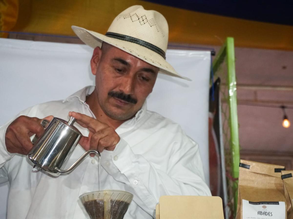Café de Nariño rompe récord en La Mejor Taza 2025: se vendió a 150,50 dólares por libra