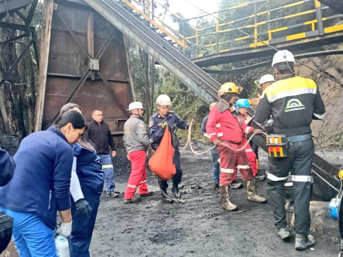 Luto en Sutatausa: 9 mineros perdieron la vida pese a esfuerzos de las autoridades
