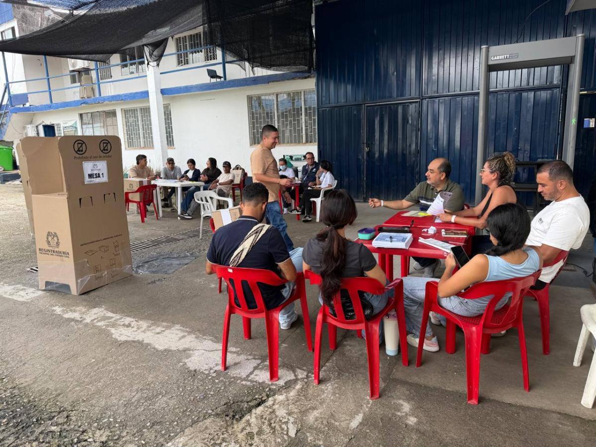 Más de 7.300 personas votaron en centros de reclusión durante la jornada electoral