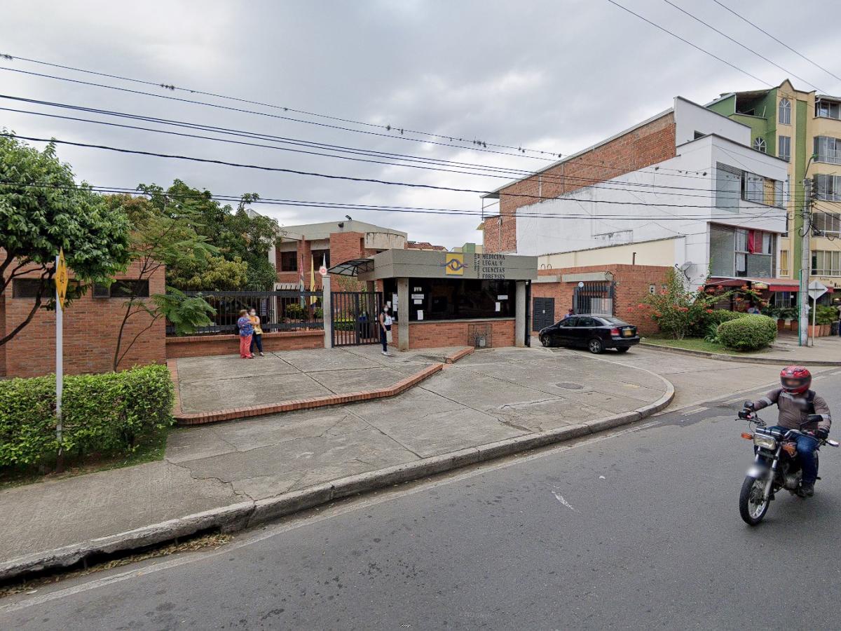 Hacinamiento de cuerpos en Medicina Legal de Bucaramanga