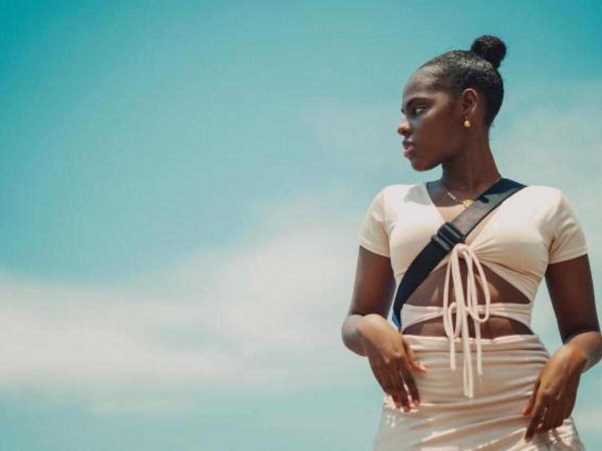 Miercoles de descarga:  “Malo H” de Verito Asprilla