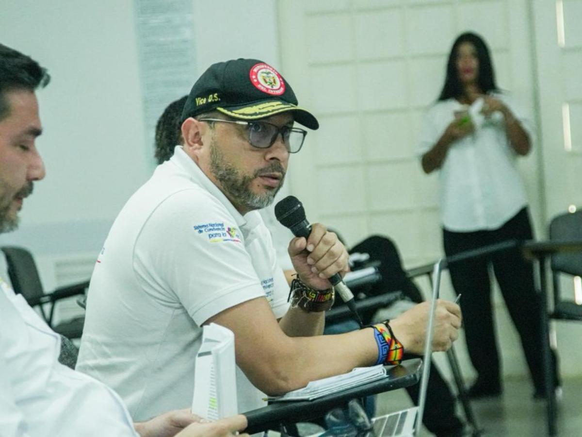 Gobierno logra acuerdo y se levanta paro minero en Bajo Cauca