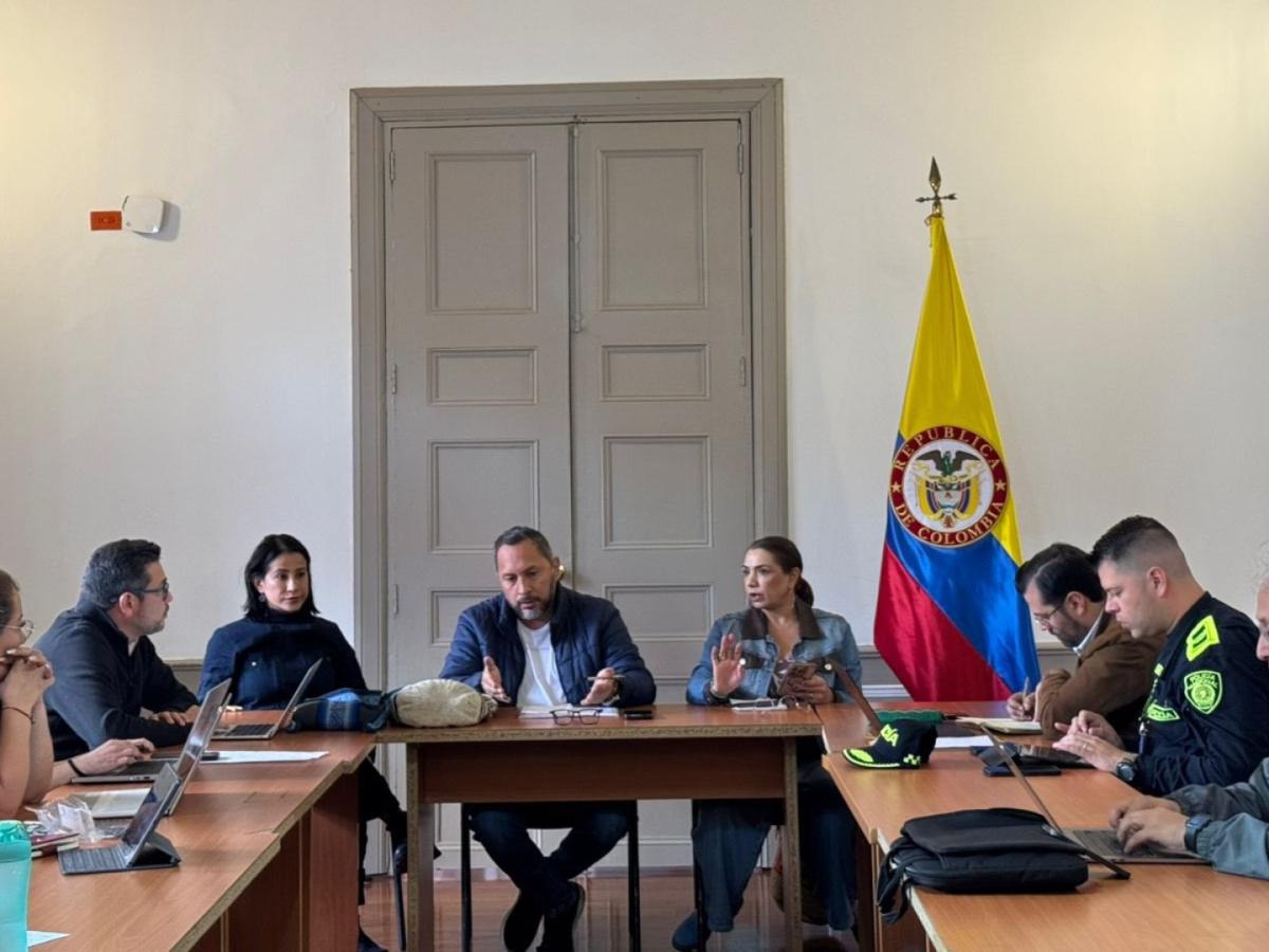 Gobierno impulsa formalización minera en el Bajo Cauca