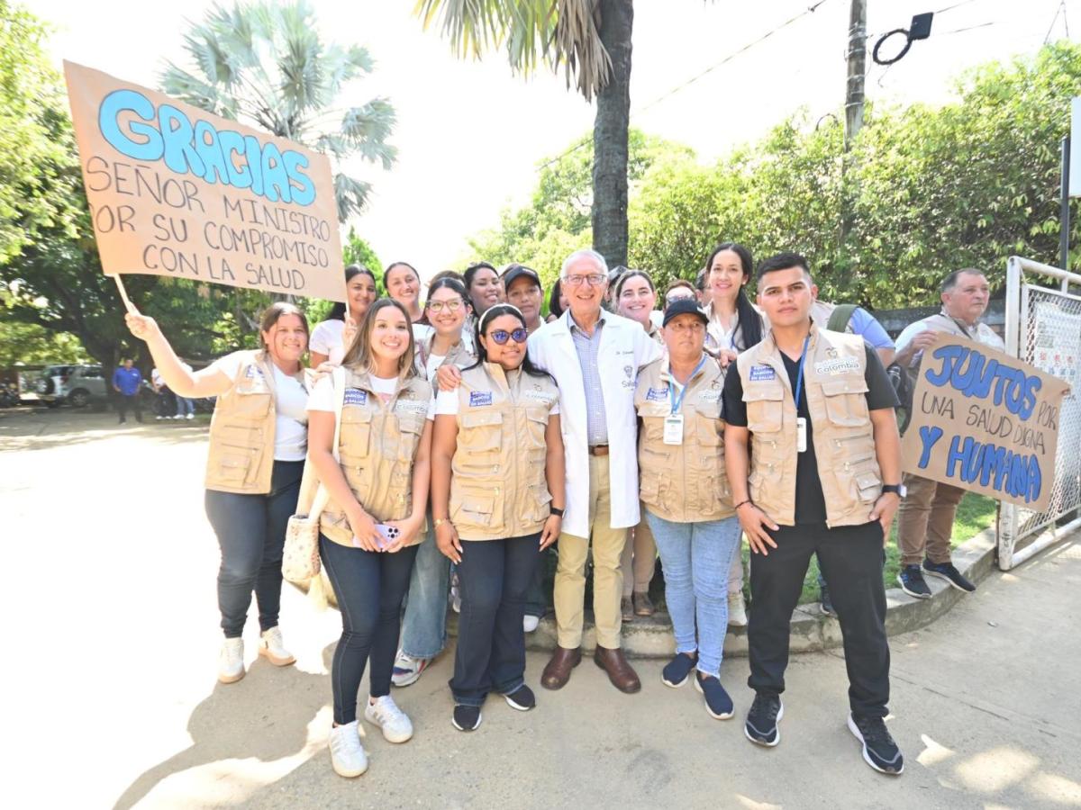  Ministro de Salud inspecciona hospitales de Aguachica y San Martín, en el sur del Cesar
