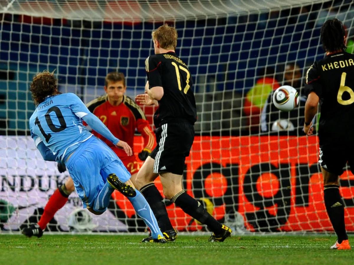 Uruguay en Sudáfrica 2010: Forlán y el gol del torneo