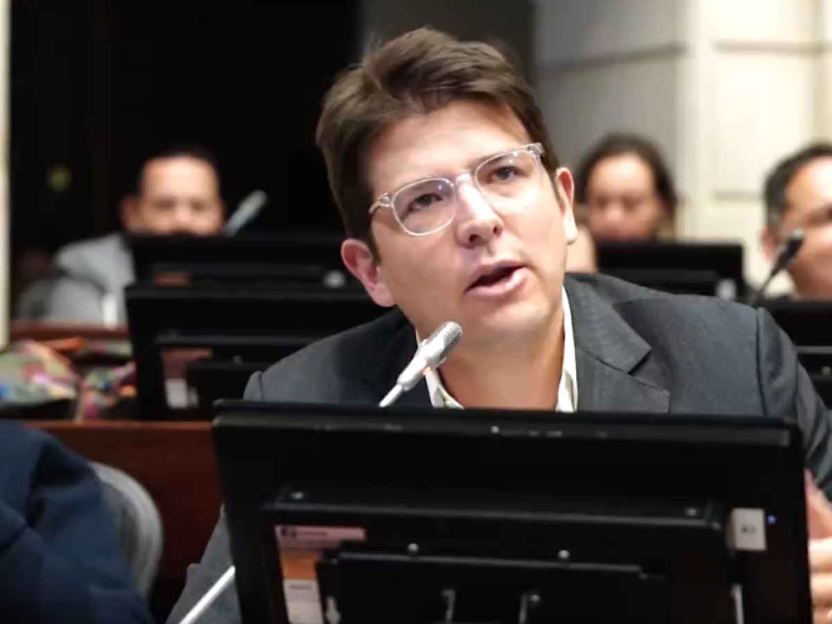 Menor capturado y acusado de atentar contra Miguel Uribe, se declaró inocente