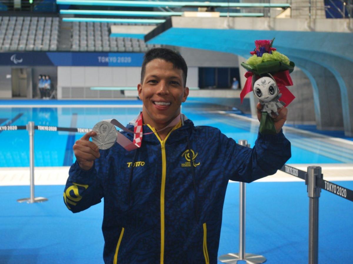 Nelson Crispín se volvió a ‘bañar de gloria’ en los Juegos Paralímpicos