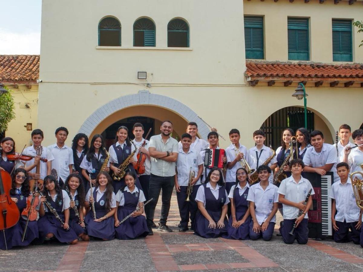 Niños Loperena Olvídala Binomio de Oro