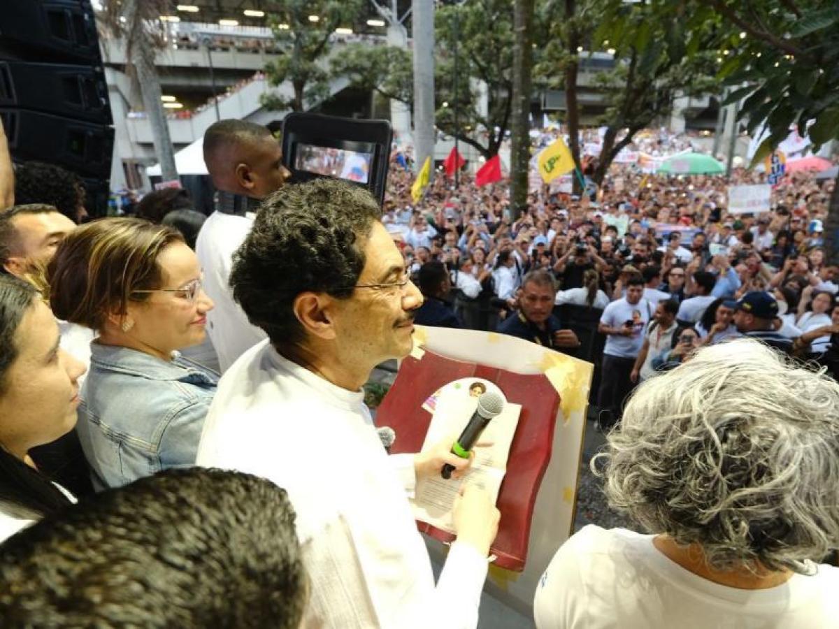 Juzgado Medellín niega retractación Iván Cepeda