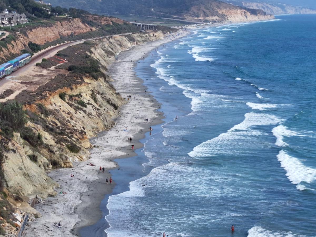 Océanos: Se están calentando casi el doble de rápido que en 2005