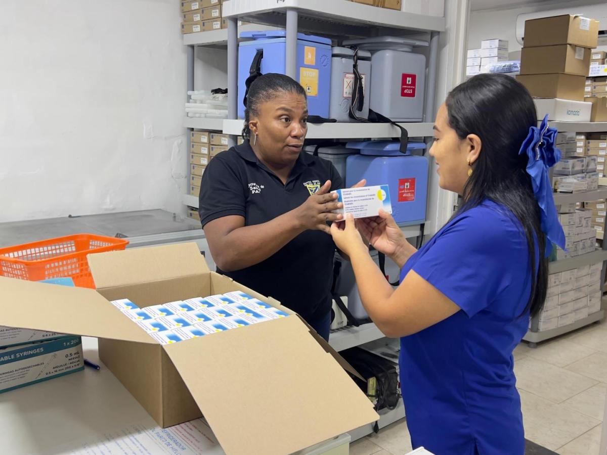 Buenaventura: 21.000 dosis contra la fiebre amarilla entregadas por el gobierno