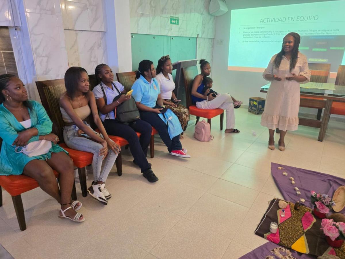 Mujeres jóvenes de Buenaventura lideran procesos de paz y transformación social