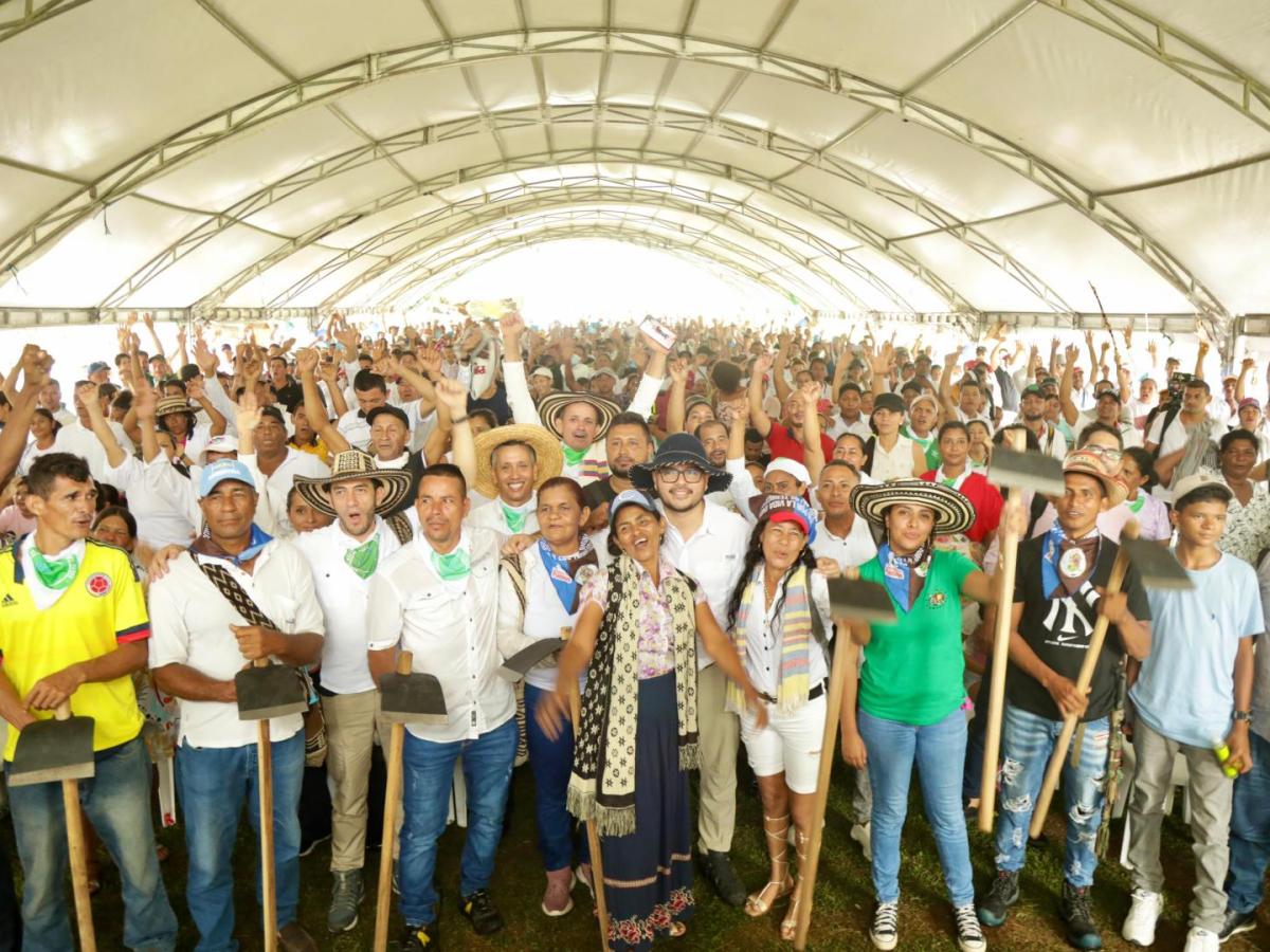 Pailitas: Familias campesinas recibieron hectáreas para producir alimentos