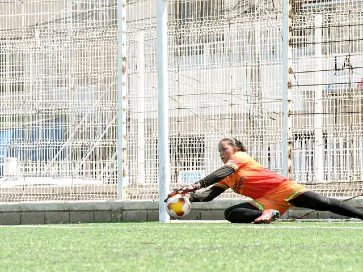 Paula Castillo Cárdenas: la primera mujer de San Jacinto, Bolívar en llegar a la Selección Colombia de Fútbol Playa