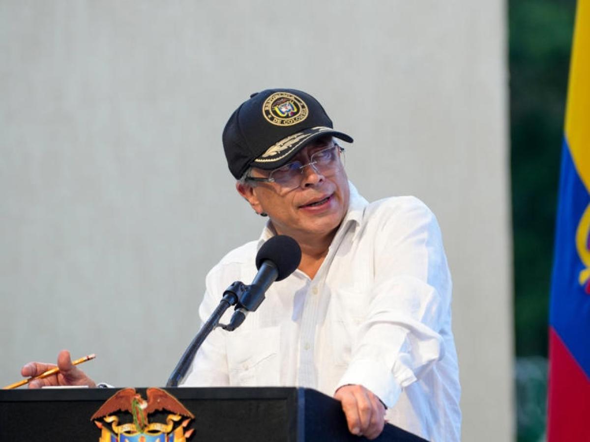 Petro advierte: Jurados no deben ofrecer tarjetones de consultas este 8 de marzo