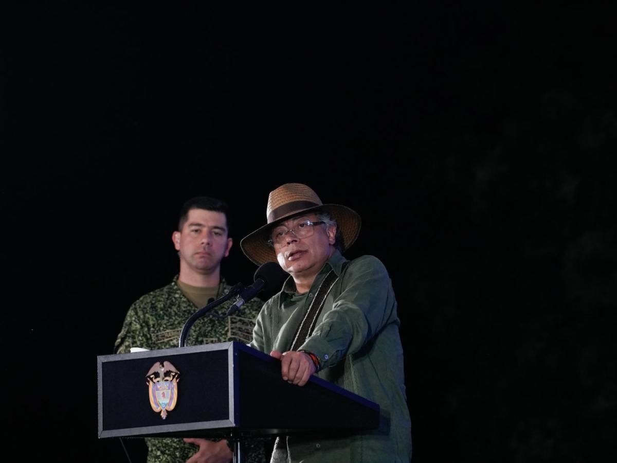 Petro advierte que la crisis climática puede llevar a la extinción humana durante entrega de la Variante de Ciénaga