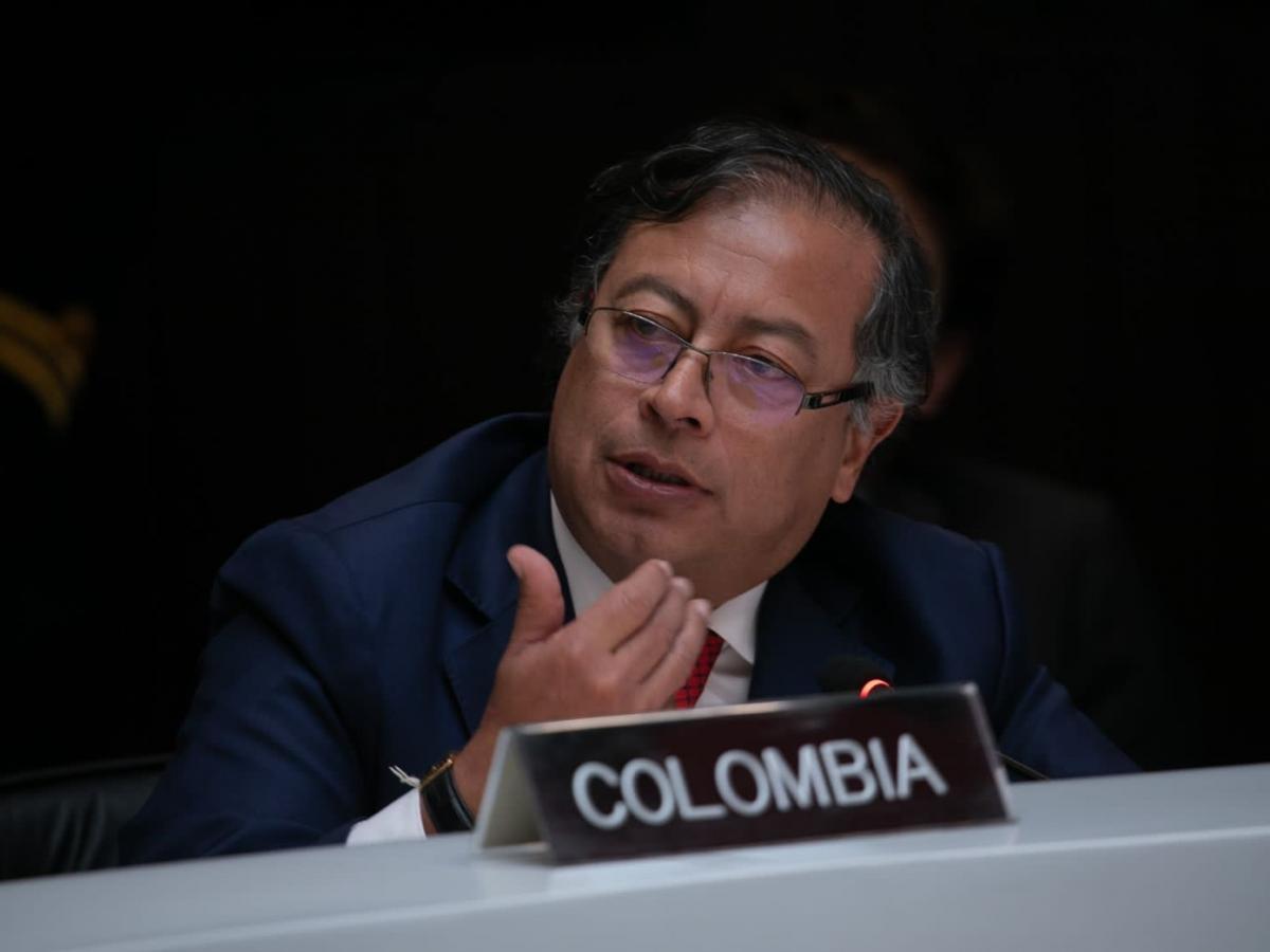 Petro viajará a Suiza al Foro Económico Mundial