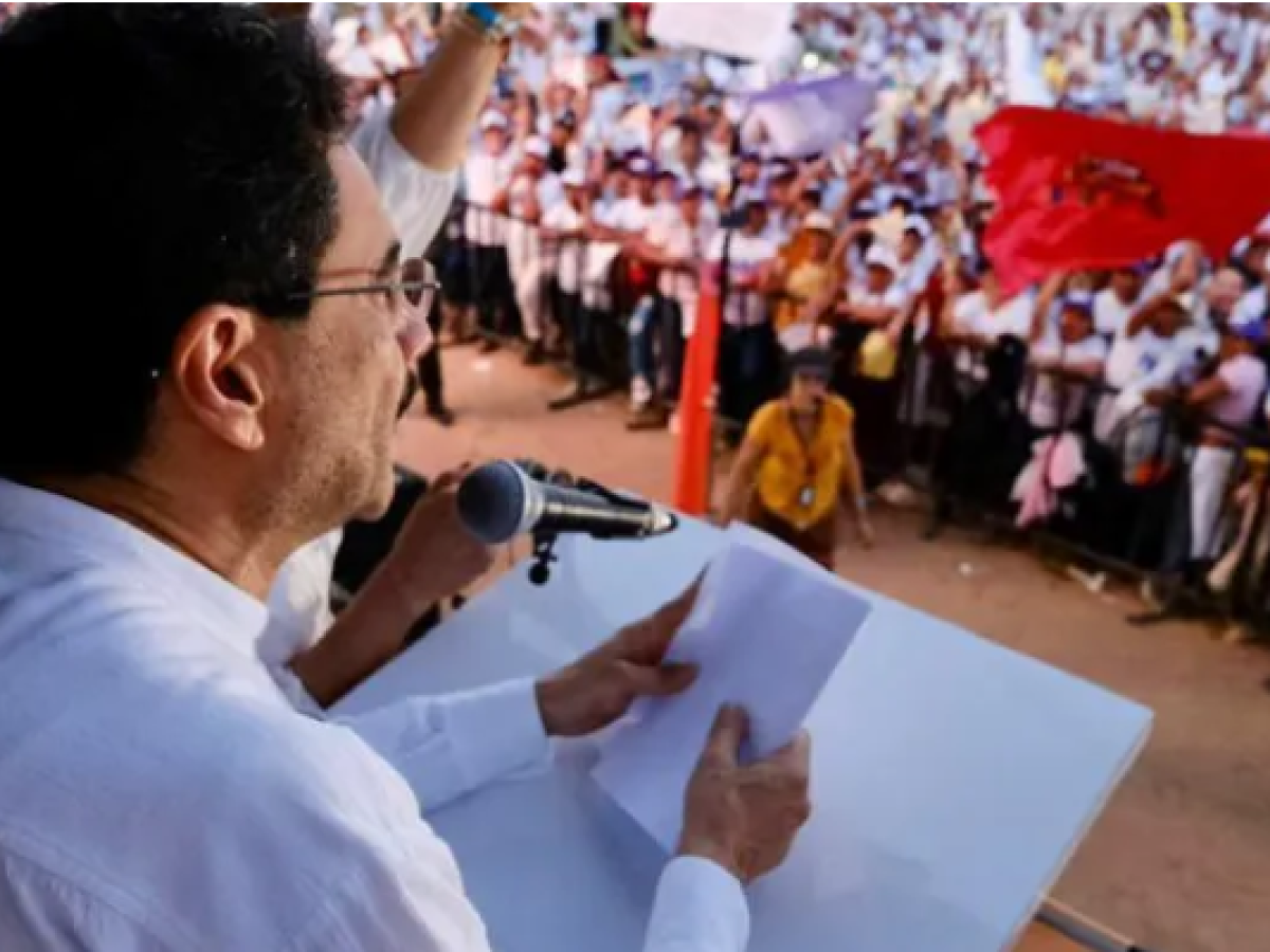 Petro pide investigar audio falso contra Iván Cepeda