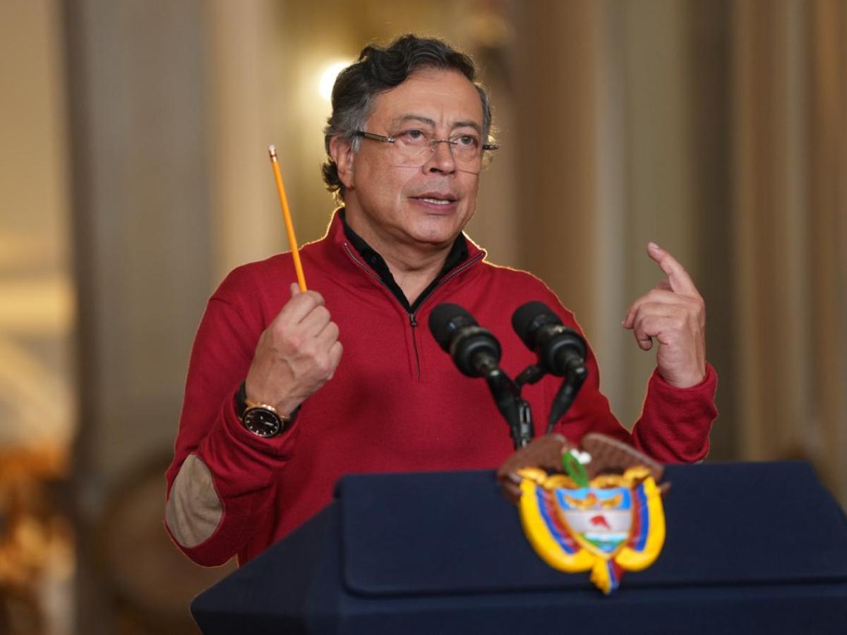 Petro sobre historia de la violencia en Antioquia