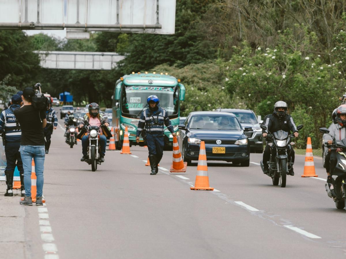 Pico y placa Bogotá HOY 24 a 28 marzo 2025 