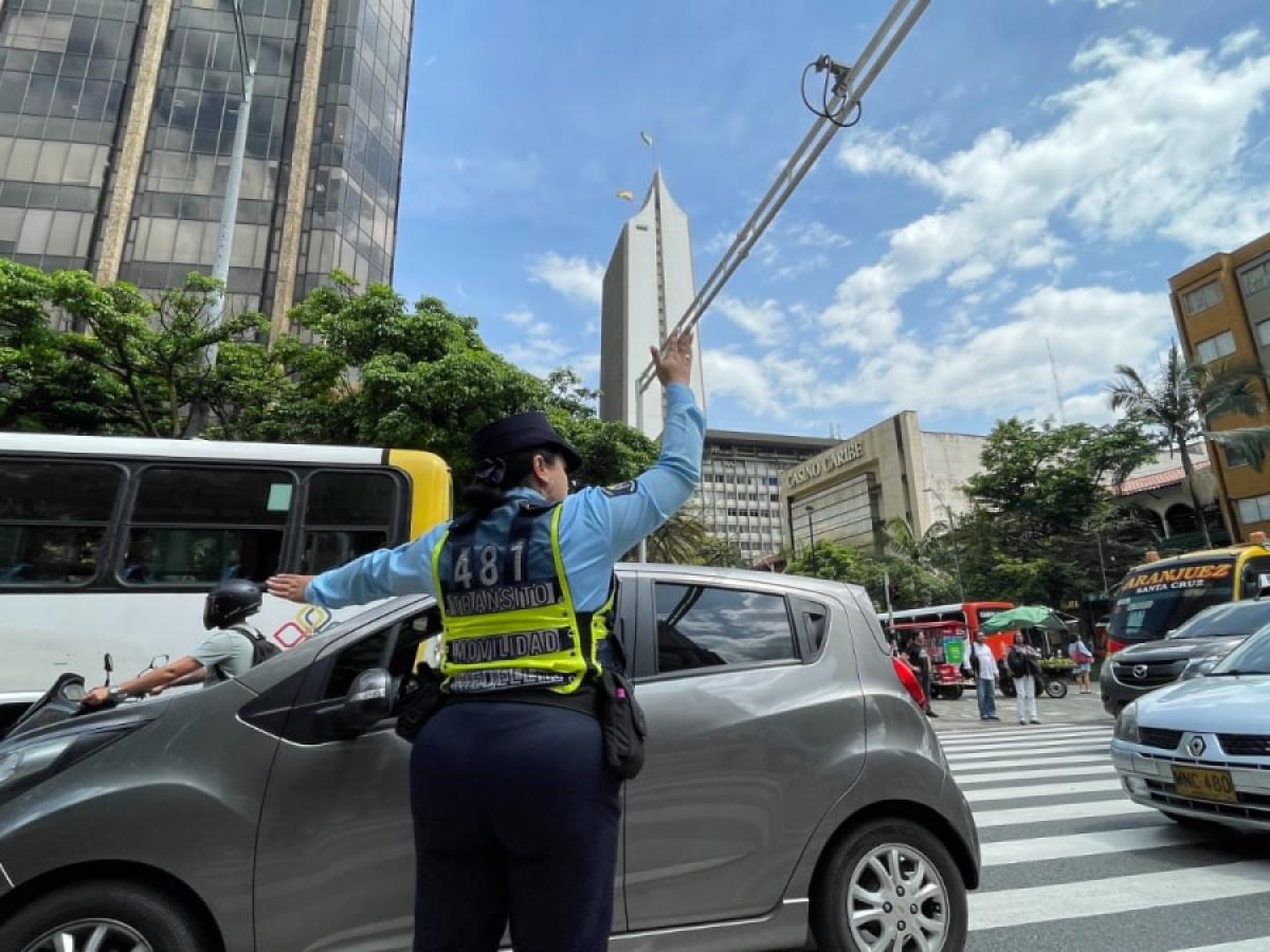 Pico y placa Medellin Valle de Aburrá : 6 de octubre al 10 de octubre de 2025