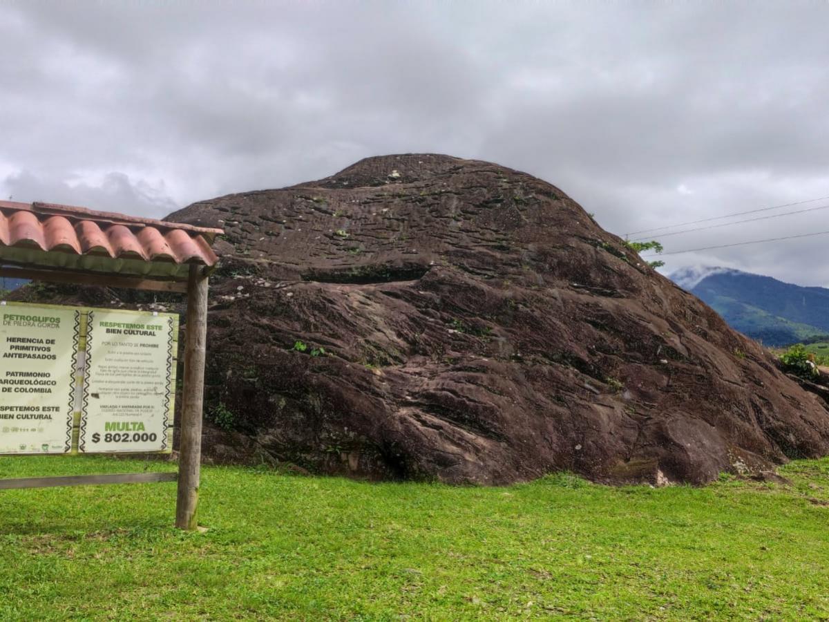 Piedra Gorda en Lejanías, Meta 