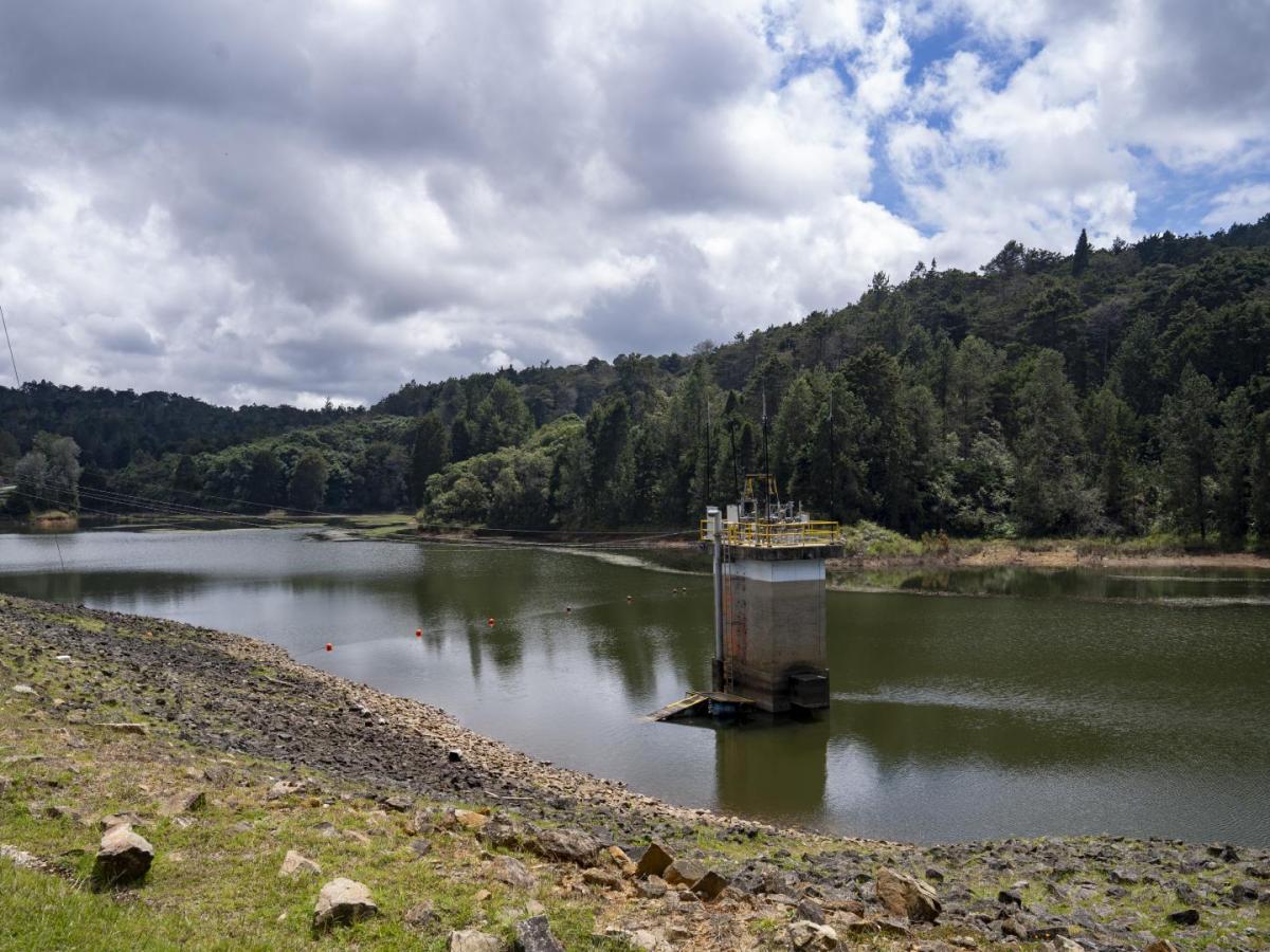  Debido a los efectos del Fenómeno del Niño, EPM decidió programar interrupciones del servicio de acueducto en el Oriente de Medellín. 