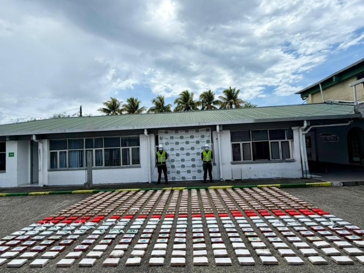 Policía Nacional incautó 500 kilos de cocaína en Buenaventura