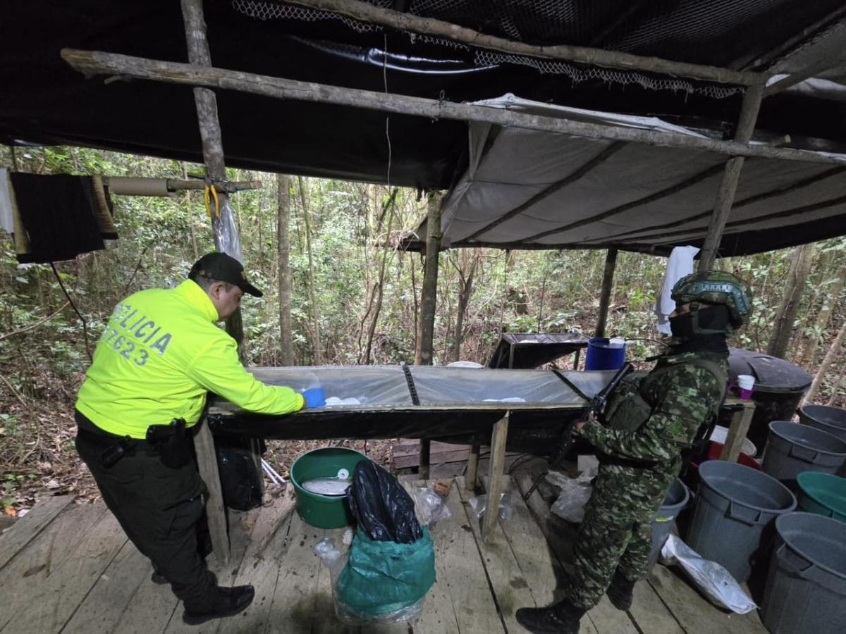 Policía inhabilita megalaboratorio de Cocaína en Barbacoas, Nariño