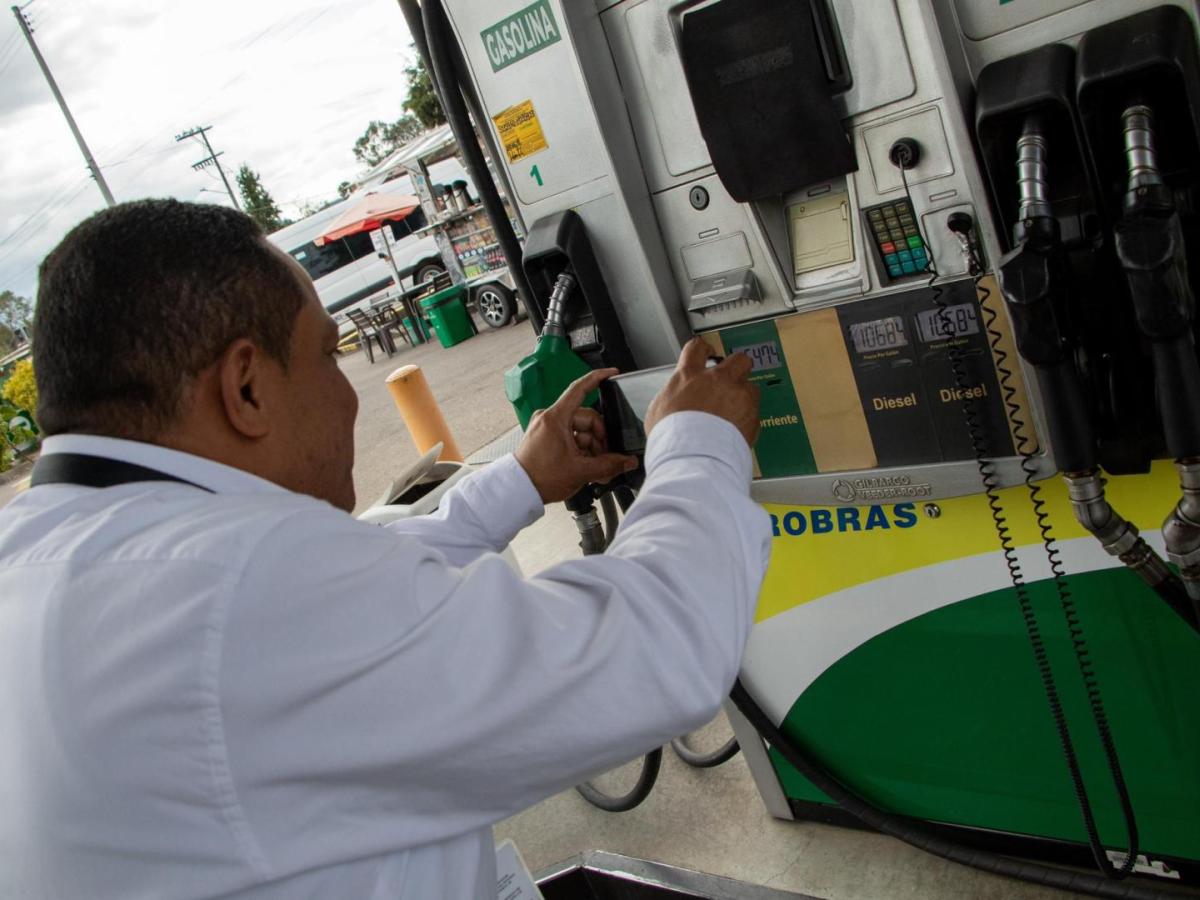 Precio de la gasolina bajó $1.000 por galón entre febrero y marzo en Colombia
